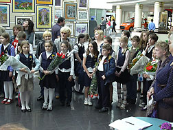 Students Kyiv Children's Academy of Arts.