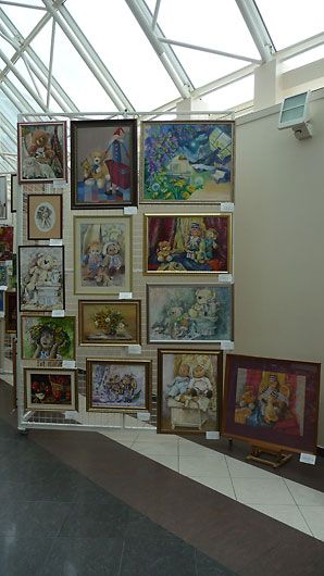 Exposition of the artworks of students and teachers of the Salvador Dali Art Institute.