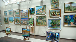 Exposition of the collection of paintings of People's Artist of Ukraine, Dean of the Faculty of Fine Arts - Nataliya Nikolaychuk.
