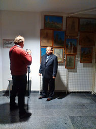 Во время открытия выставки творческого объединения «Грани»(живопись, графика).